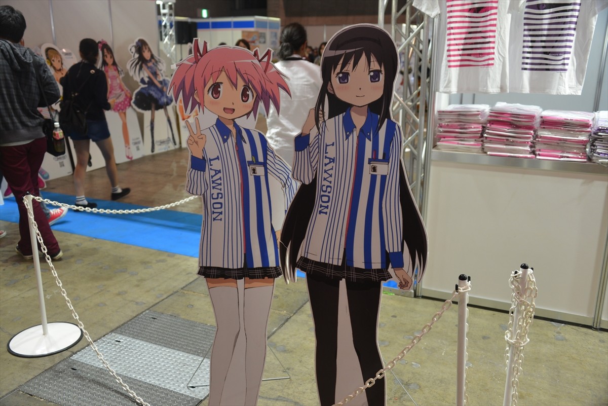 ニコニコ超会議3に行ってみたフォト特集！コンパニオン・ふなっしー・進撃の巨人まで