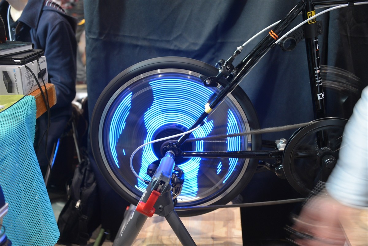 ニコニコ超会議3に行ってみたフォト特集！コンパニオン・ふなっしー・進撃の巨人まで