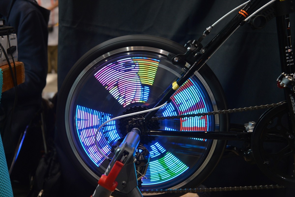 ニコニコ超会議3に行ってみたフォト特集！コンパニオン・ふなっしー・進撃の巨人まで