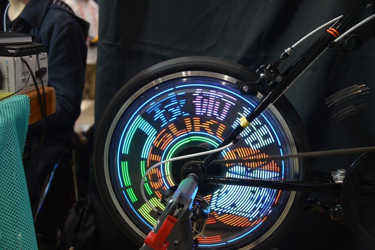 ニコニコ超会議3に行ってみたフォト特集！コンパニオン・ふなっしー・進撃の巨人まで