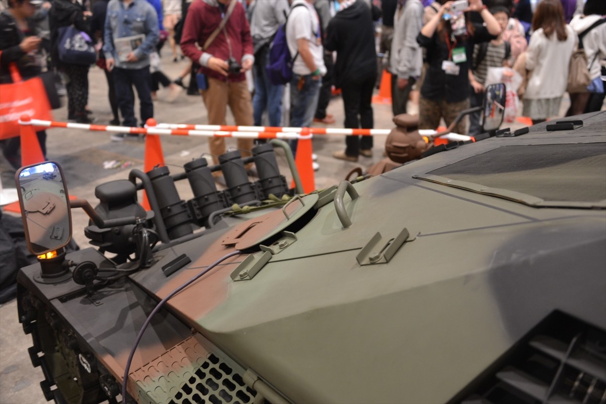 ニコニコ超会議3に行ってみたフォト特集！コンパニオン・ふなっしー・進撃の巨人まで