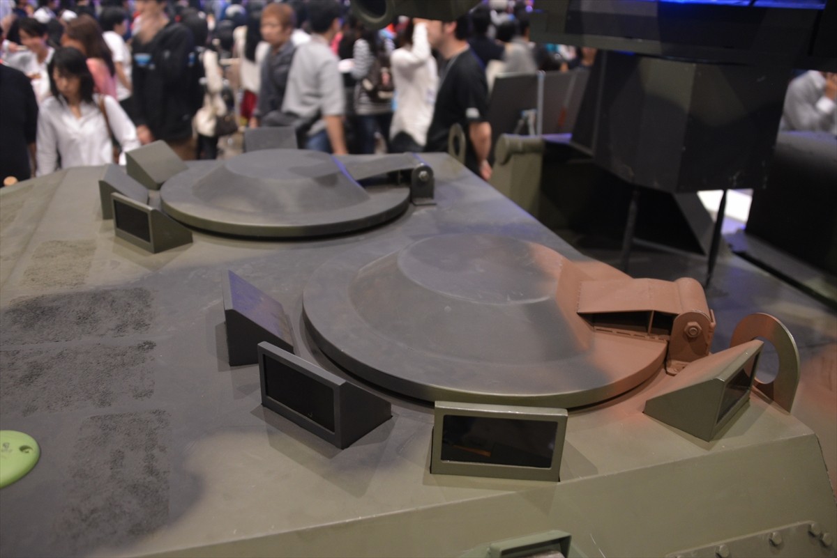 ニコニコ超会議3に行ってみたフォト特集！コンパニオン・ふなっしー・進撃の巨人まで