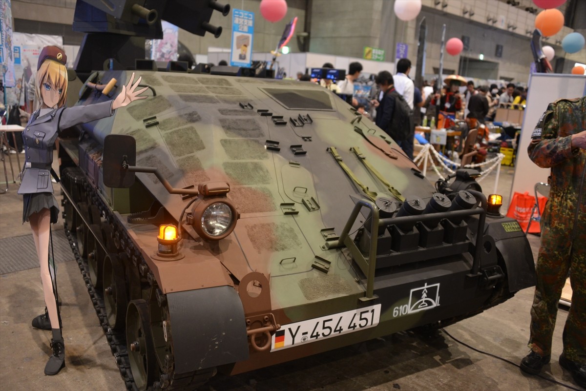 ニコニコ超会議3に行ってみたフォト特集！コンパニオン・ふなっしー・進撃の巨人まで