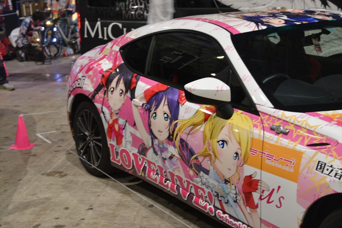 ニコニコ超会議3に行ってみたフォト特集！コンパニオン・ふなっしー・進撃の巨人まで