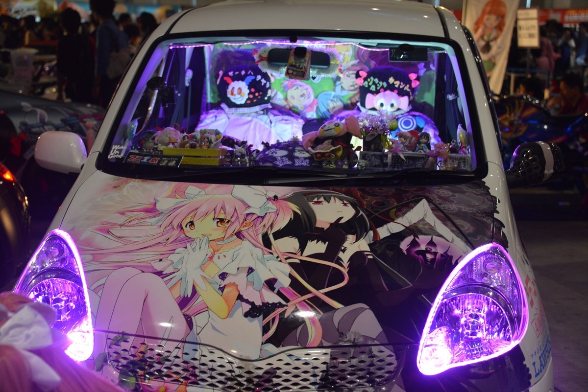 ニコニコ超会議3に行ってみたフォト特集！コンパニオン・ふなっしー・進撃の巨人まで