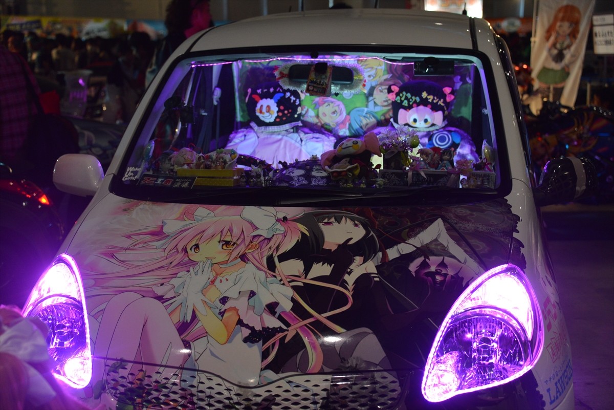 ニコニコ超会議3に行ってみたフォト特集！コンパニオン・ふなっしー・進撃の巨人まで