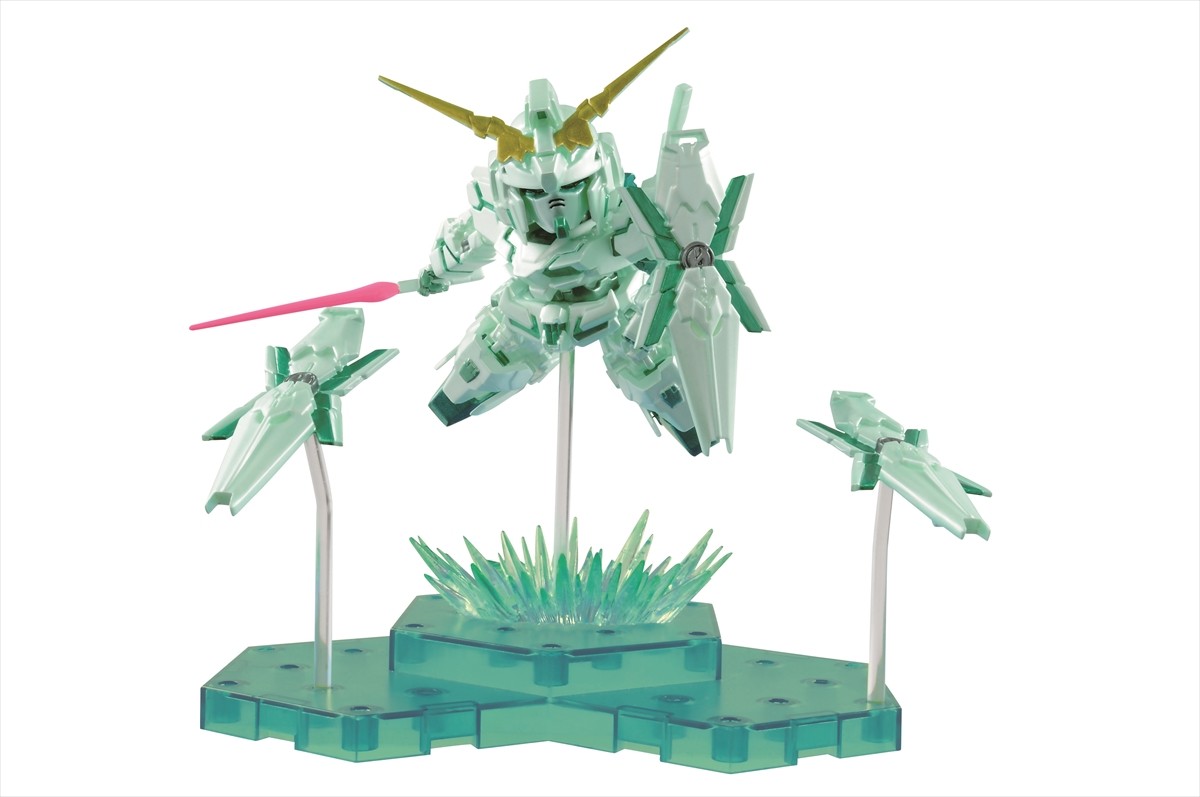 ＜フォト特集＞『ガンダムUC』メモリアルアイテム多数！最終章公開記念 一番くじ