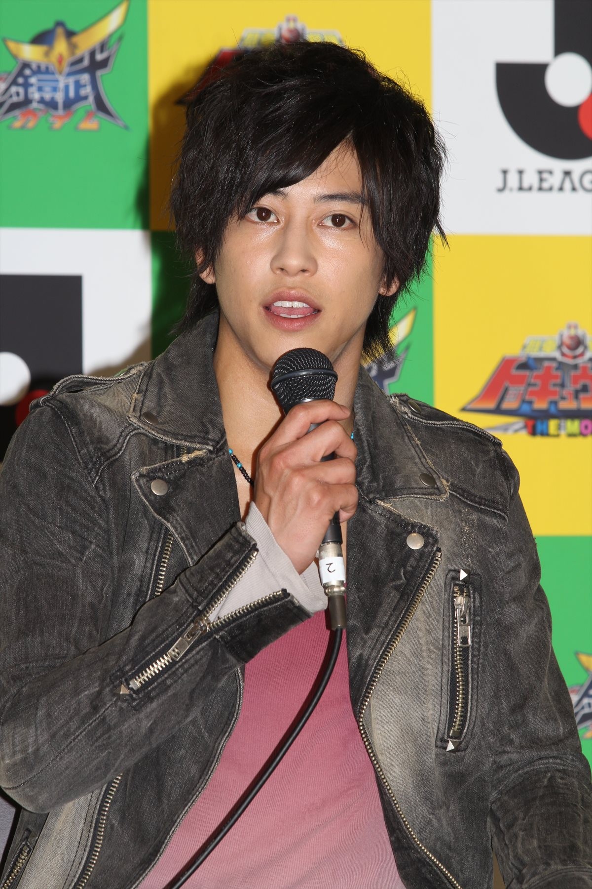 佐野岳、憧れのゴン中山との共演に大興奮！“役者・中山雅史”は「100点満点」