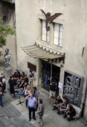 スイスにある「ギーガー・ミュージアム」15周年記念イベントの時の模様（2013年7月）