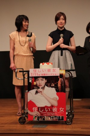 『怪しい彼女』シム・ウンギョン来日トークイベントに出席した堀ちえみ