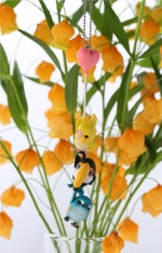 『気まぐれ鳥（バード）の休日』　会社やお部屋の花に、 こっそり、ぶらり♪