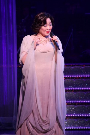 初風諄（A日程ゲスト）、宝塚歌劇100周年記念公演『セレブレーション100！ 宝塚～この愛よ永遠に～』公開リハーサルの様子