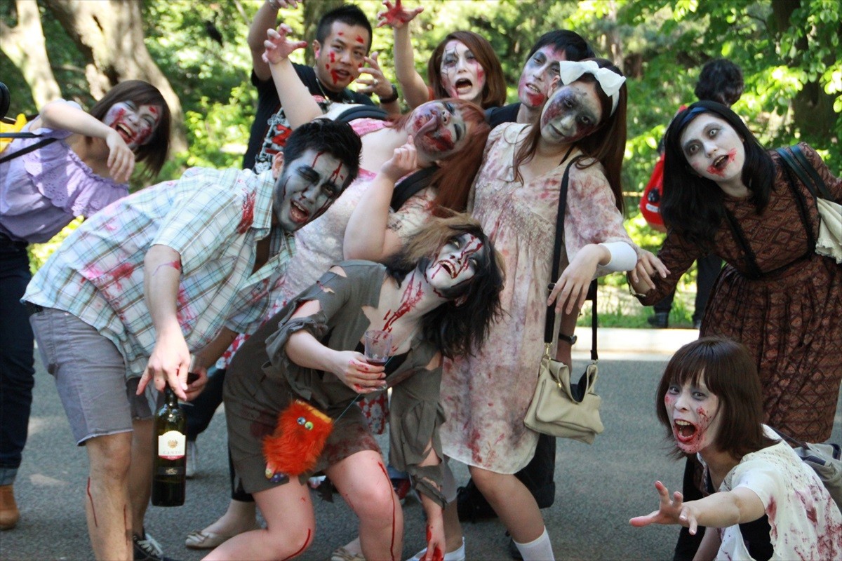 「人間を襲わない！」代々木公園で開催されたゾンビウォーキングに行ってきた