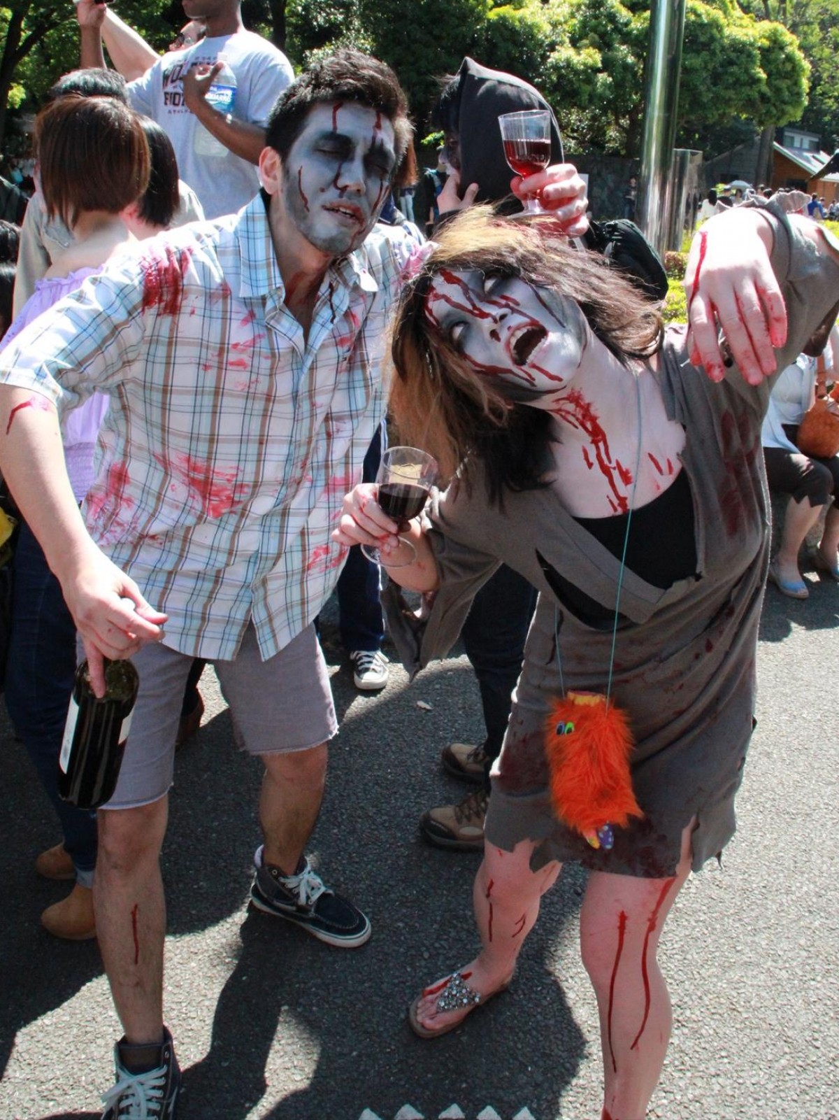 「人間を襲わない！」代々木公園で開催されたゾンビウォーキングに行ってきた