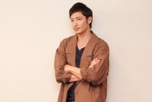 『アフリカ BBCオリジナル完全版』のナレーションを担当した、玉木宏