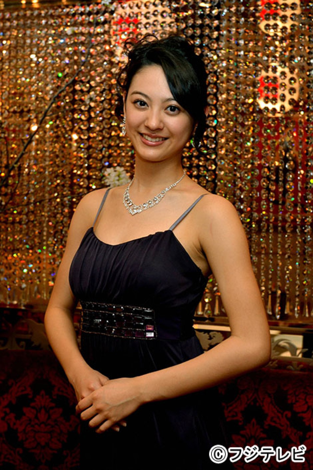 17歳の池沢美緒がキャバ嬢役で出演!