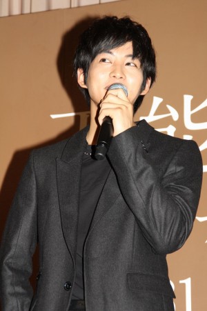 『万能鑑定士Q‐モナ・リザの瞳‐』公開直前イベントに登壇した松坂桃李