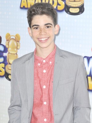 『101匹わんちゃん』クルエラ・デ・ヴィルの息子カルロス役のキャメロン・ボイス