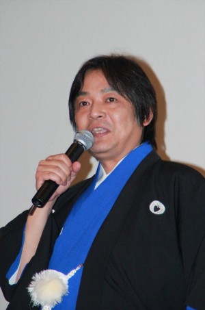 『超高速！参勤交代』完成披露試写会舞台挨拶に登壇した本木克英監督