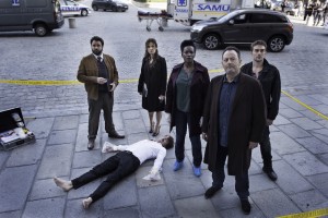 ジャン・レノがTVドラマ初主演！