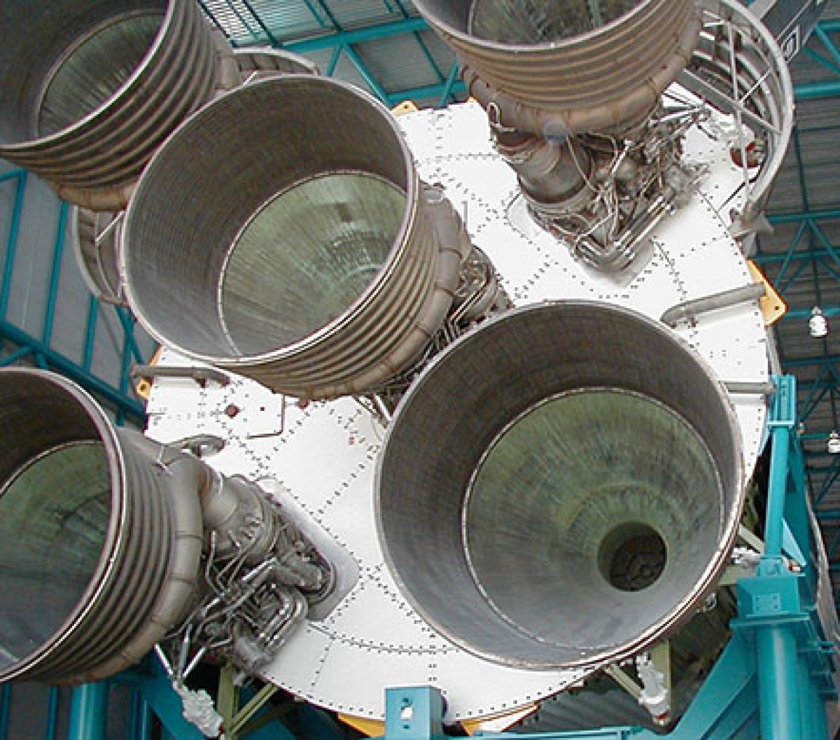 人気コミック『宇宙兄弟』　ポカリスエットが月面到達を目指す企画に参画
