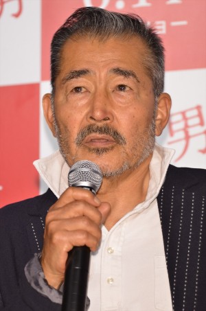 『私の男』完成披露試写会に出席した藤竜也