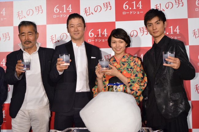 『私の男』完成披露試写会に出席した藤竜也、浅野忠信、二階堂ふみ、高良健吾