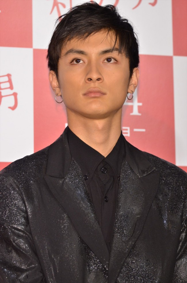 『私の男』完成披露試写会に出席した高良健吾