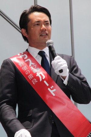 『ハウス・オブ・カード　野望の階段』ブルーレイ＆DVDリリース記念イベントに登場した杉村太蔵