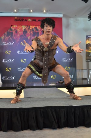 『ポンペイ』公開直前イベントに出席した庄司智春（品川庄司）