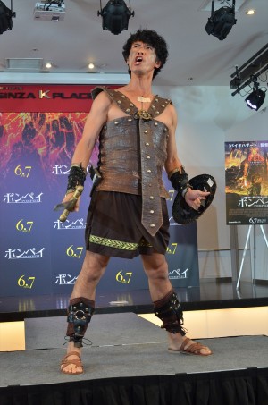 『ポンペイ』公開直前イベントに出席した庄司智春（品川庄司）