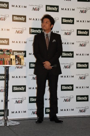 「ふくろぅのママ」お披露目PRイベントに出席した坂上忍