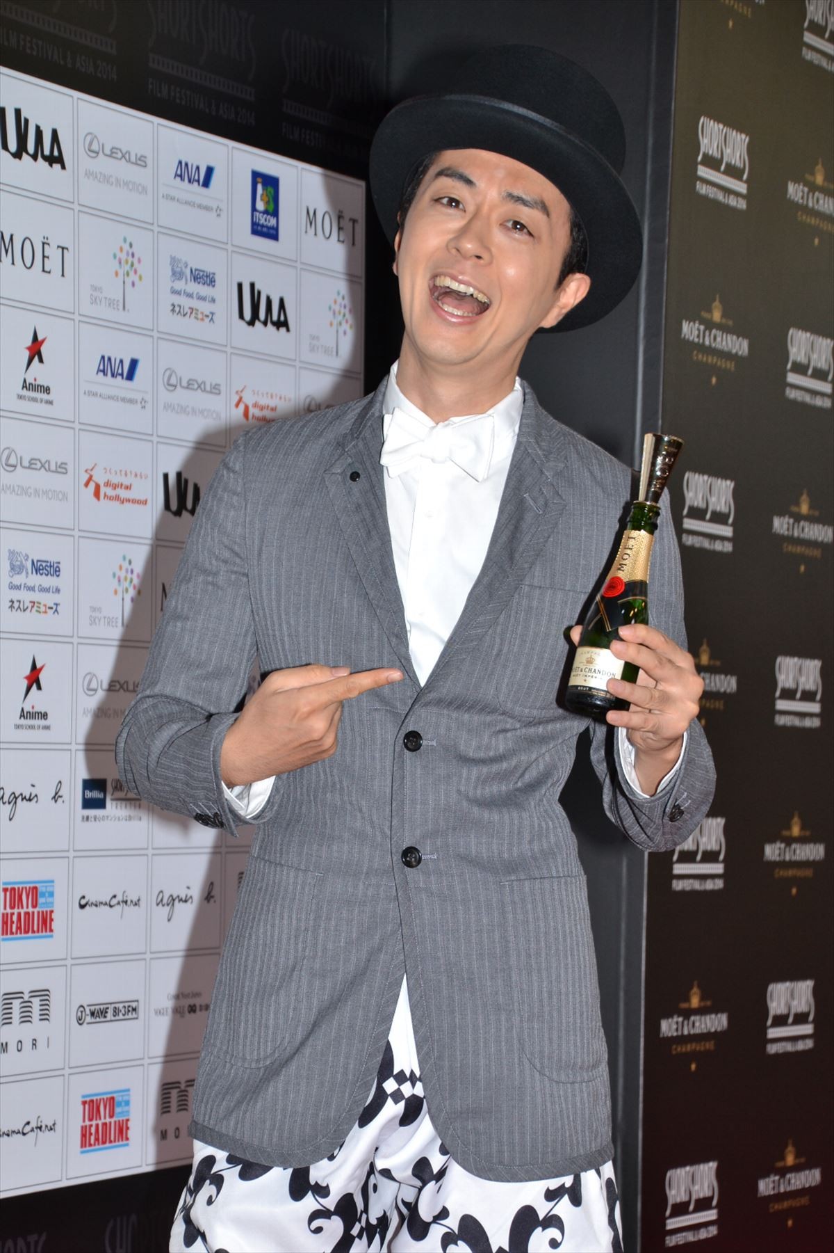 有村架純・市原隼人が短編映画祭レッドカーペットに登場！ヒャダインは半パン姿を披露