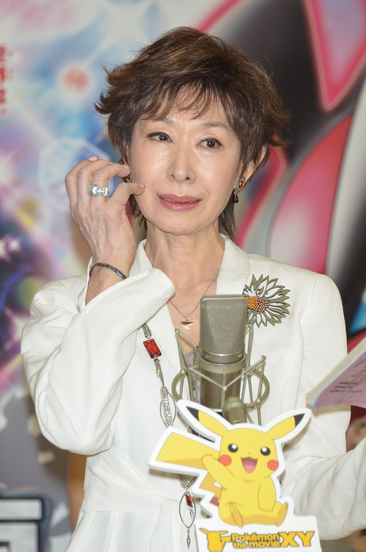 総選挙1位の渡辺麻友が赤面、『ポケモン』監督から「さすが1番の声」と絶賛