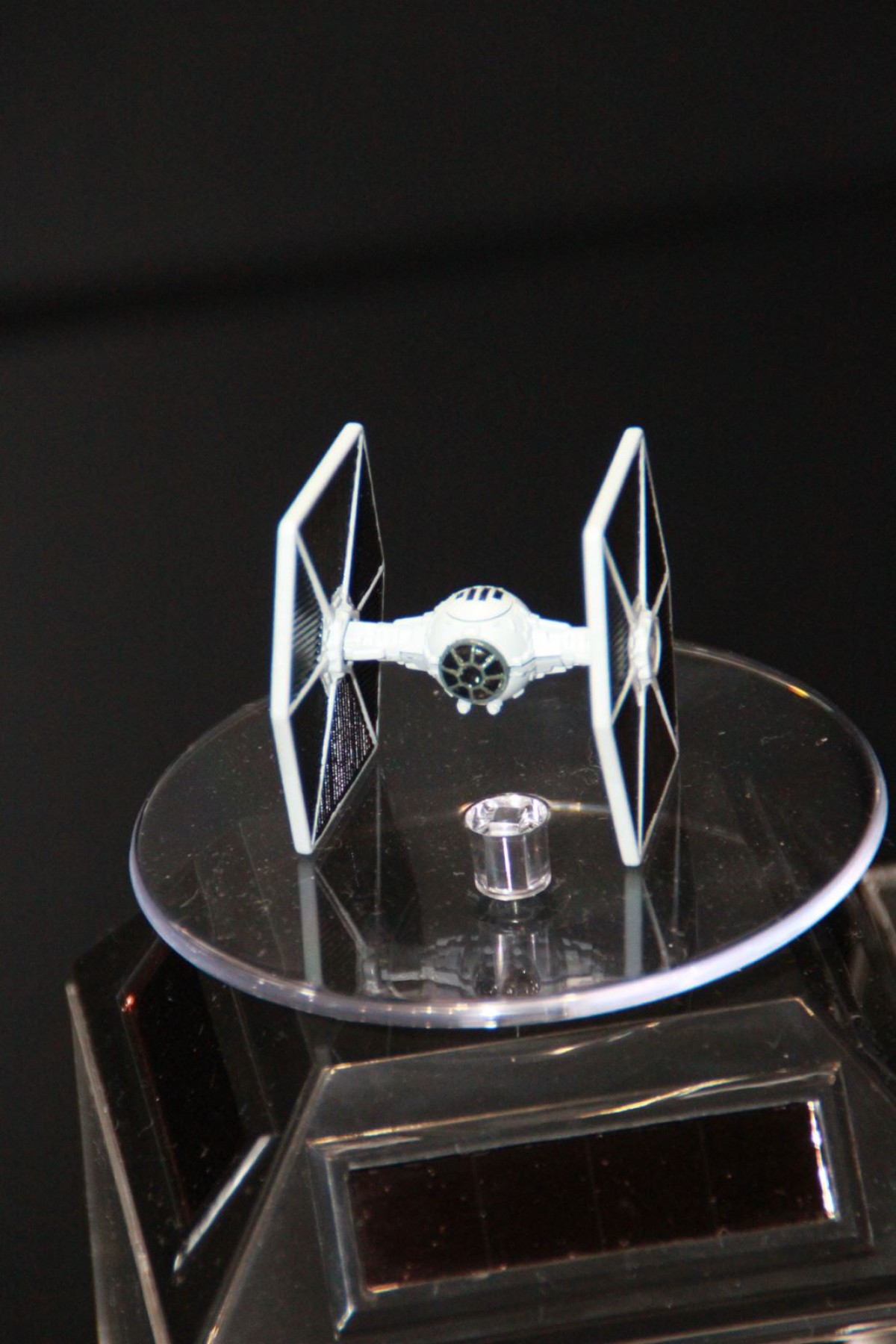 タカラトミー、新作『スター・ウォーズ』に合わせて新商品を続々と展開！