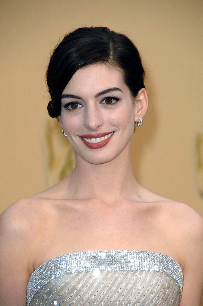 アン・ハサウェイ　Anne Hathaway