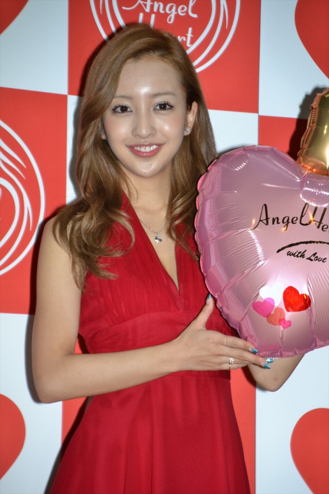「エンジェルハート新作フレグランス発表会」に出席した元AKB48のタレント・板野友美