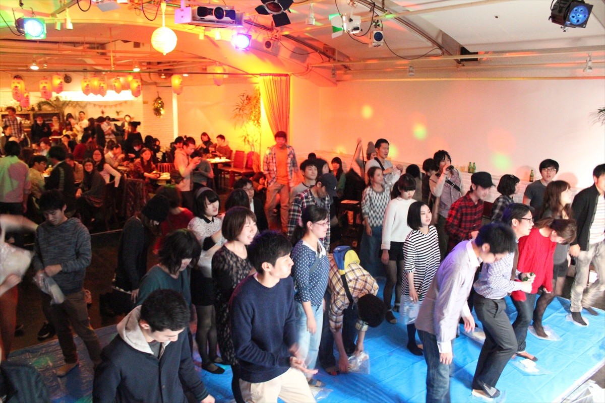 ダンスが駄目ならうどんを踏もう！　前代未聞の音楽イベント「テクノうどん」開催