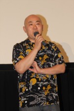 『奴隷区 僕と23人の奴隷』完成披露試写会に登壇した佐藤佐吉監督