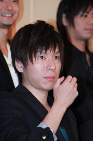 『聖闘士星矢 LEGEND of SANCTUARY』初日舞台挨拶に登壇した赤羽根健治