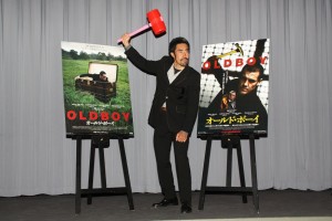 『オールド・ボーイ』トークイベントに出席したなすび