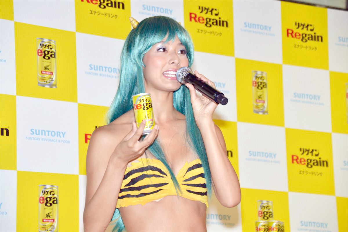 すみれがラムちゃんコスプレ披露！リゲインパワーで「元気だっちゃ！」