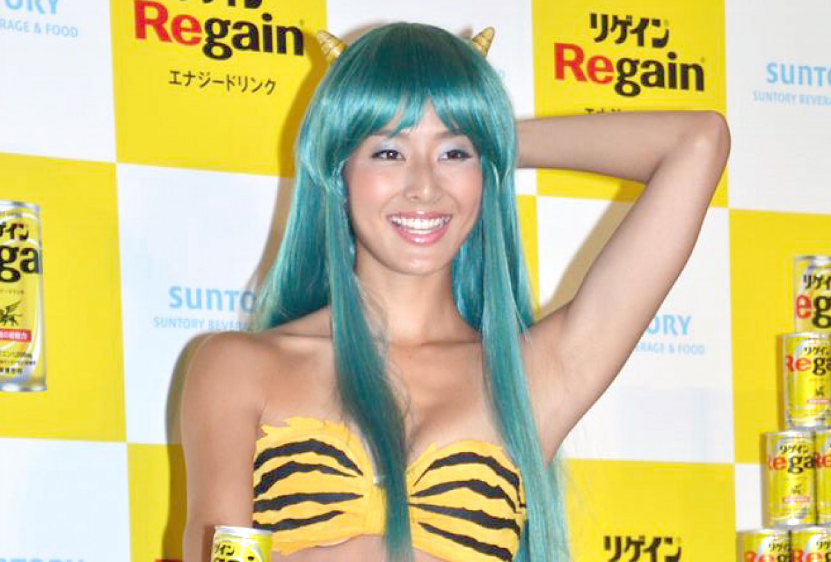 すみれがラムちゃんコスプレ披露！リゲインパワーで「元気だっちゃ！」