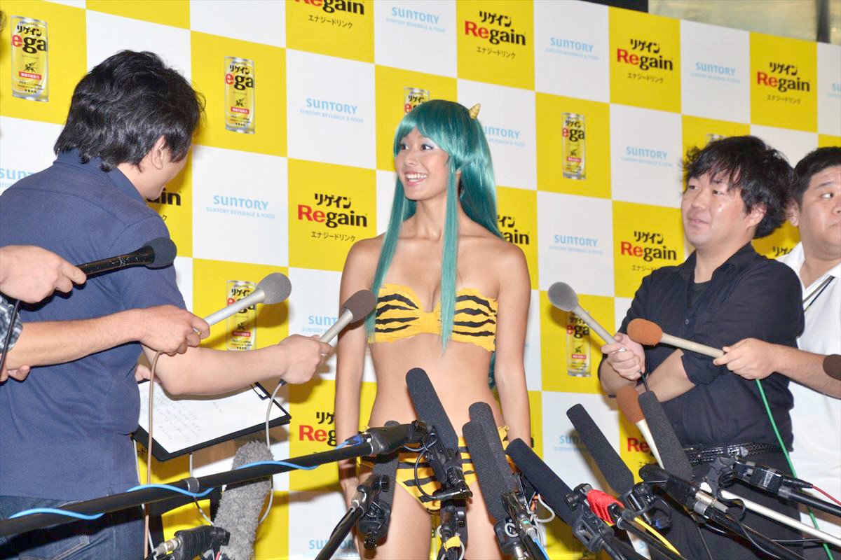 すみれがラムちゃんコスプレ披露！リゲインパワーで「元気だっちゃ！」