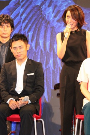 『家族狩り』制作発表記者会見に登壇した平岡祐太、伊藤淳史、山口紗弥加