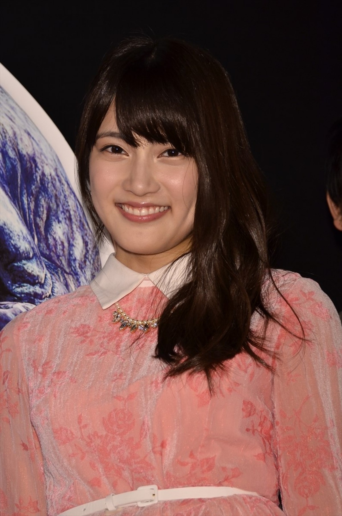 AKB入山杏奈、ギプス姿ながらも「この年の瀬に」とノリノリでボケ
