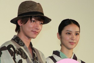 『るろうに剣心 京都大火／伝説の最期編』納涼イベントに登壇した佐藤健と武井咲