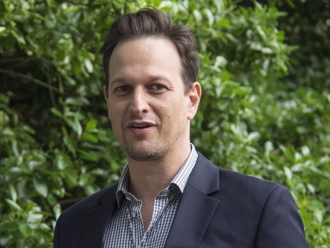 ジョシュ・チャールズ、　Josh Charles