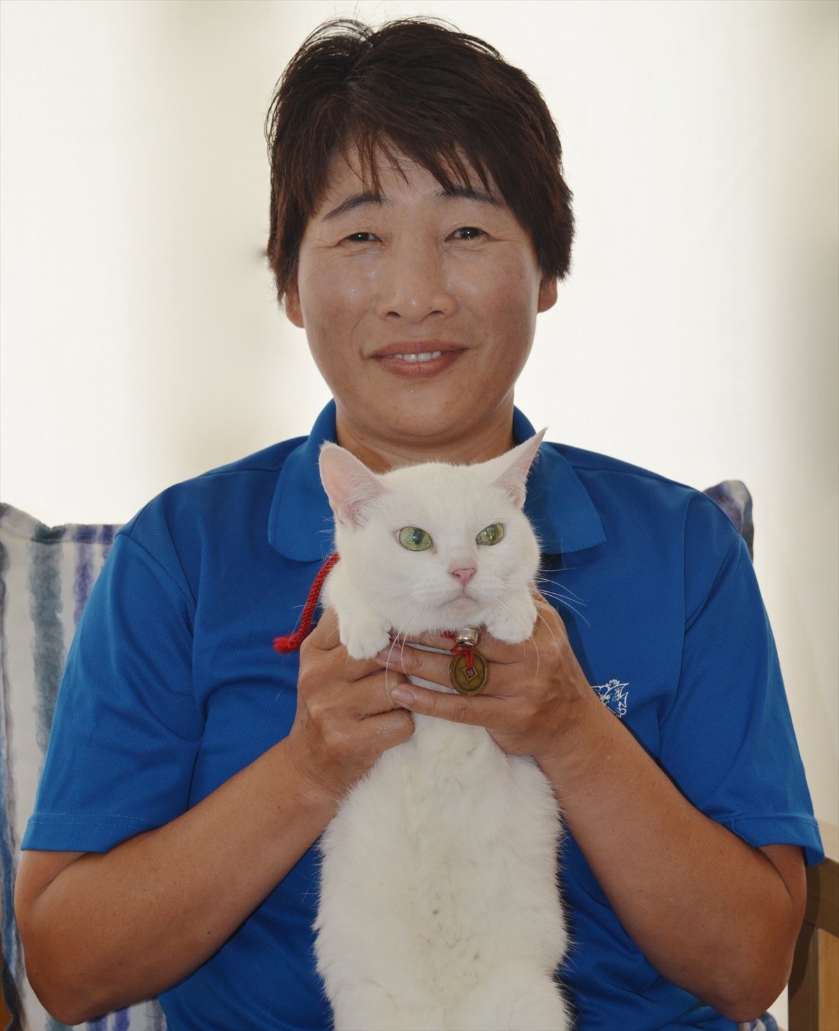 『猫侍』あなご、知られざる生い立ちとは？北村一輝をもメロメロにした白猫の魅力に迫る
