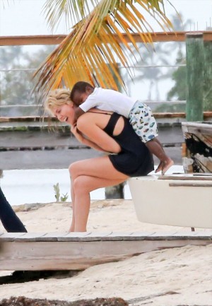 シャーリーズ・セロン